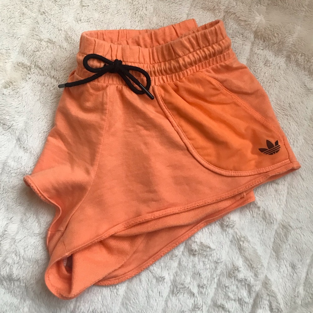 Adidas Shorts 🍑✨🌙